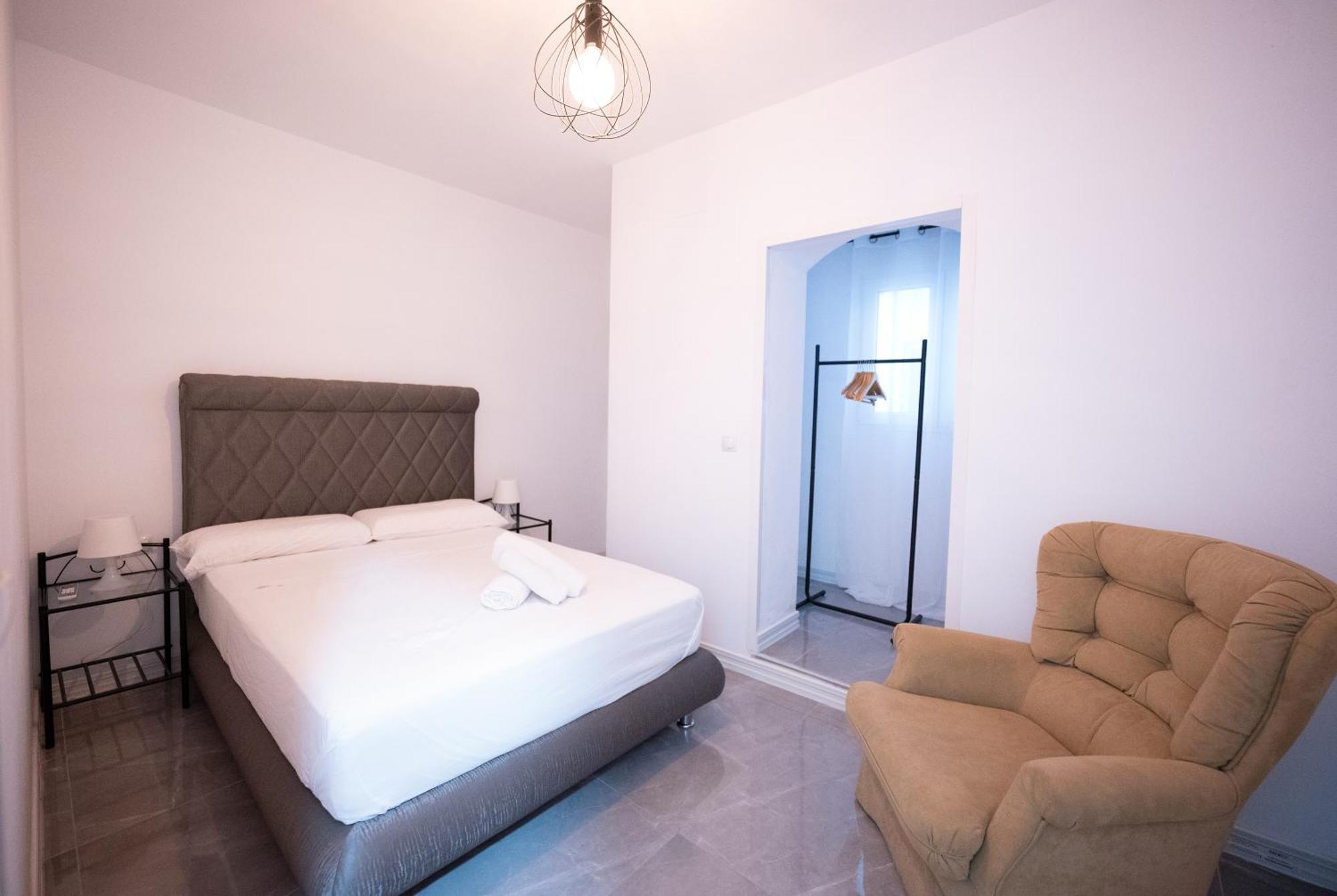 Apartalux Premium Suites Grao de Castellon Exterior photo